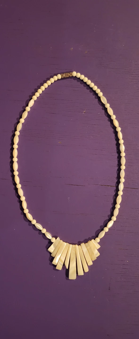 Vintage Mother of Pearl Necklace