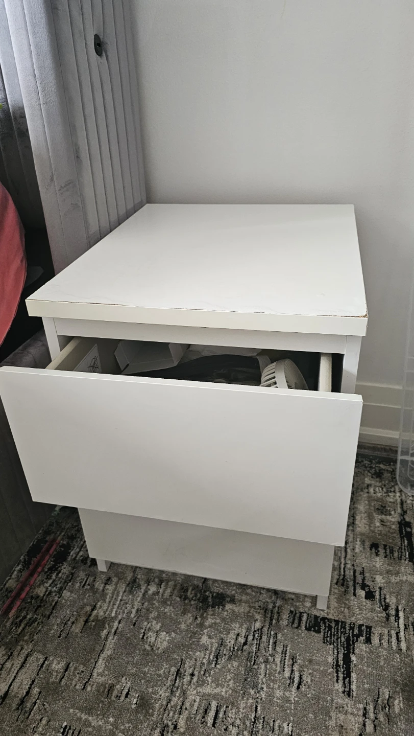 White 2-Drawer Nightstand - photo 4