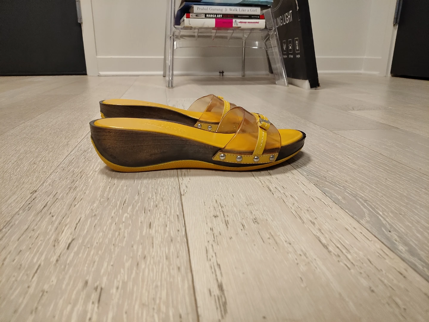 Salvatore Ferragamo Shoes Size 36 EU (6 USA) - photo 3