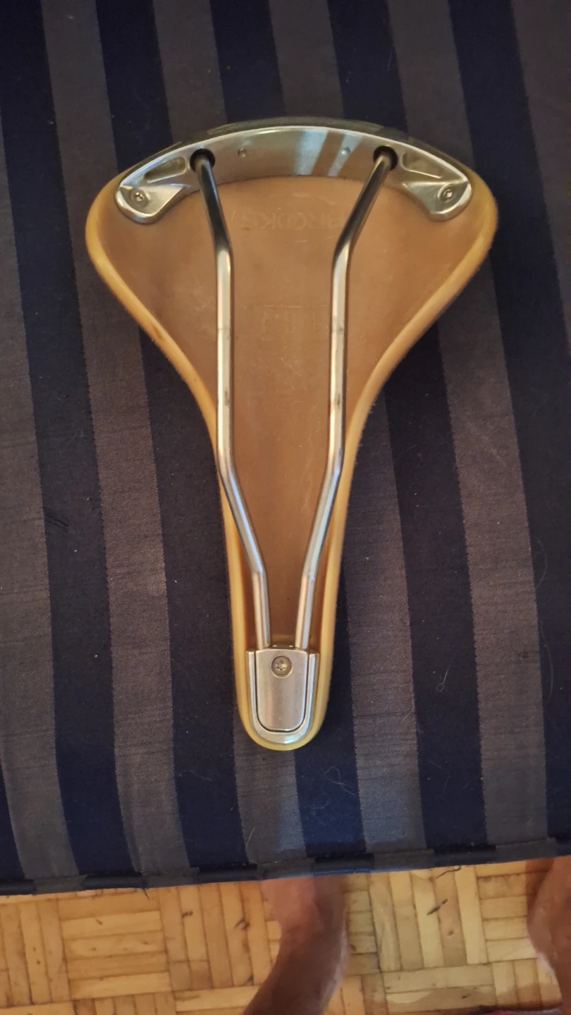 Brooks Bicycle Saddle  best offer new as is - photo 3