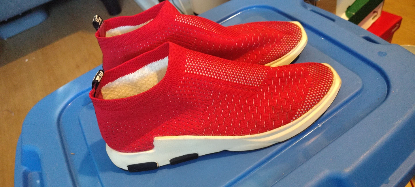 Red Slip-On Sneakers - photo 3