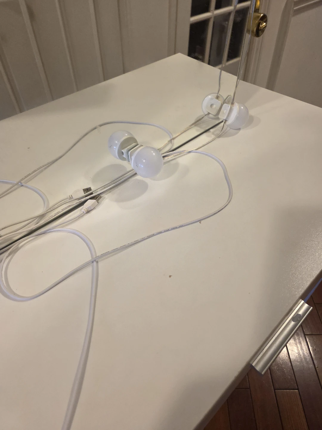 White Vanity Desk with Lights - photo 3