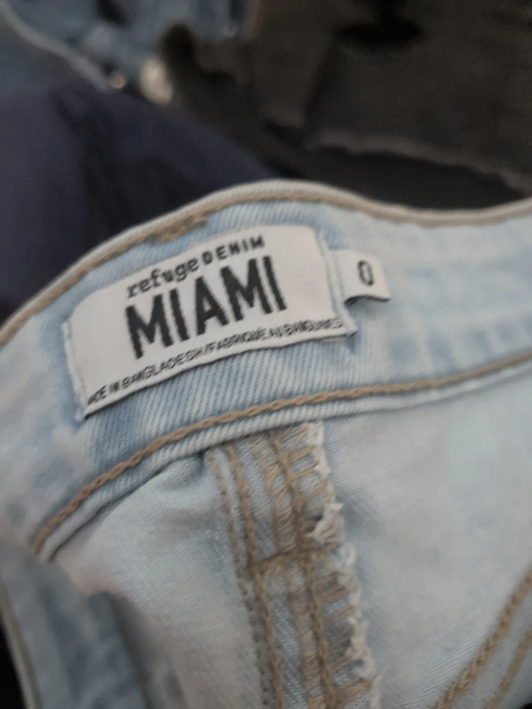 2 pairs of women's denim shorts - photo 3