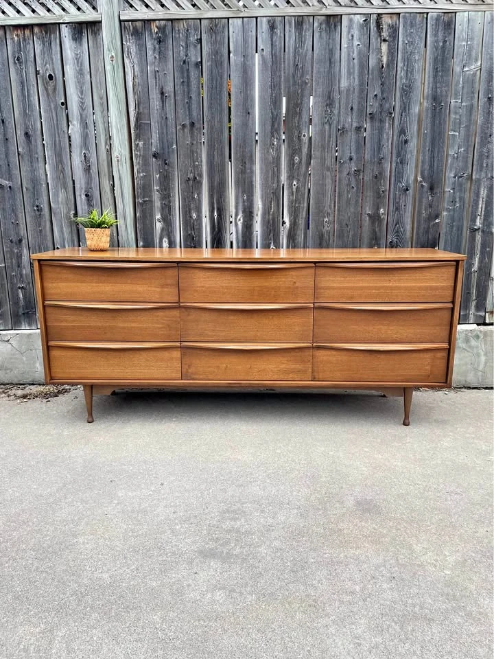 Mid-Century Modern 9-Drawer Dresser