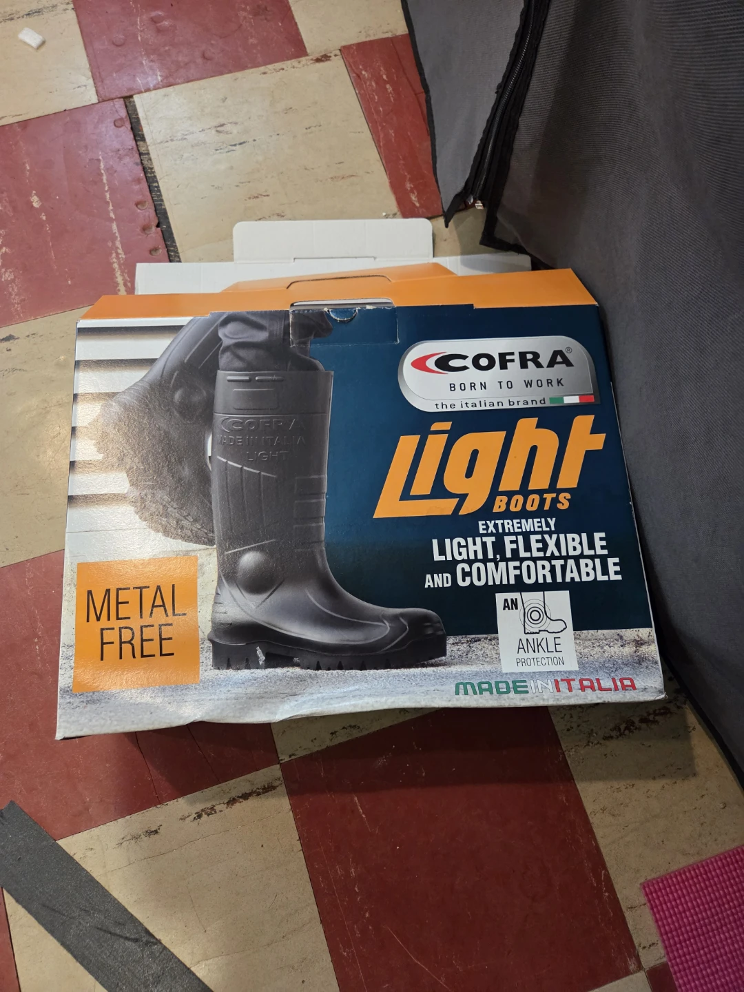 COFRA Light Boots - Black