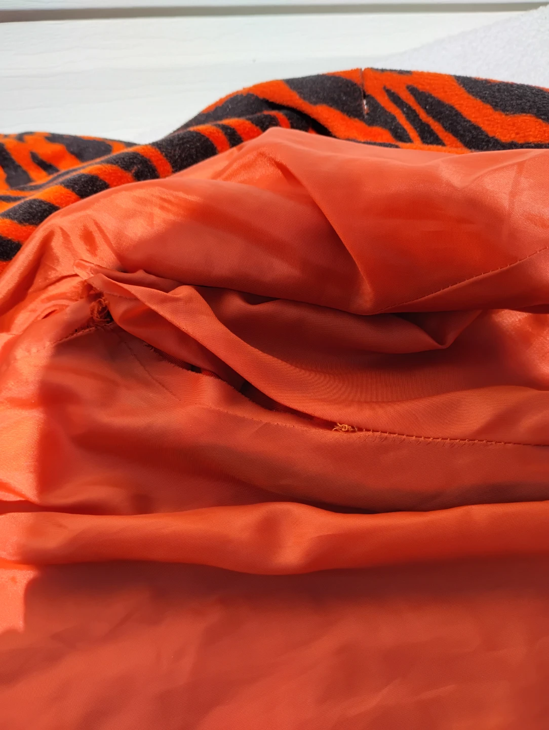 Orange and black zebra print trench coat - photo 4