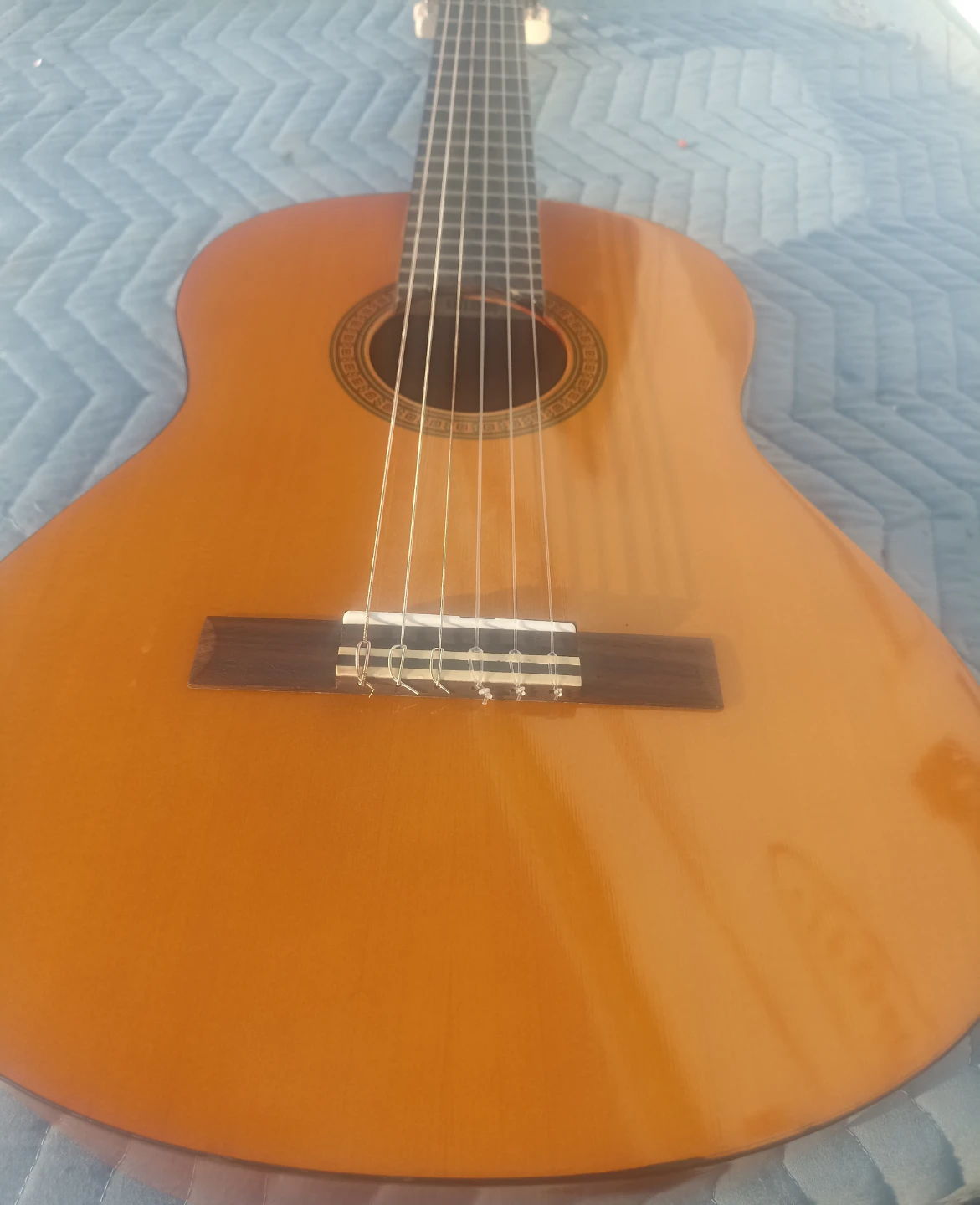 Yamaha CGS102 Classical Guitar for Young people - photo 2