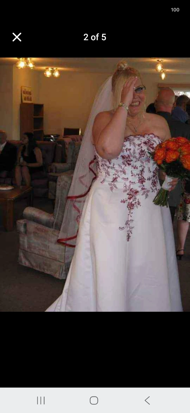 Wedding dress