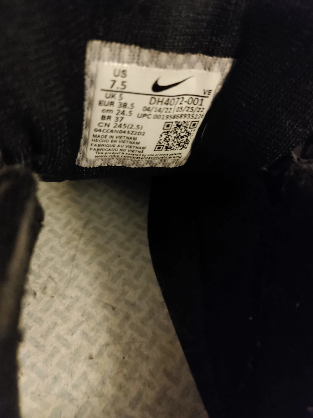 Nike Air Zoom Pegasus 39 Black Running Shoes - photo 3