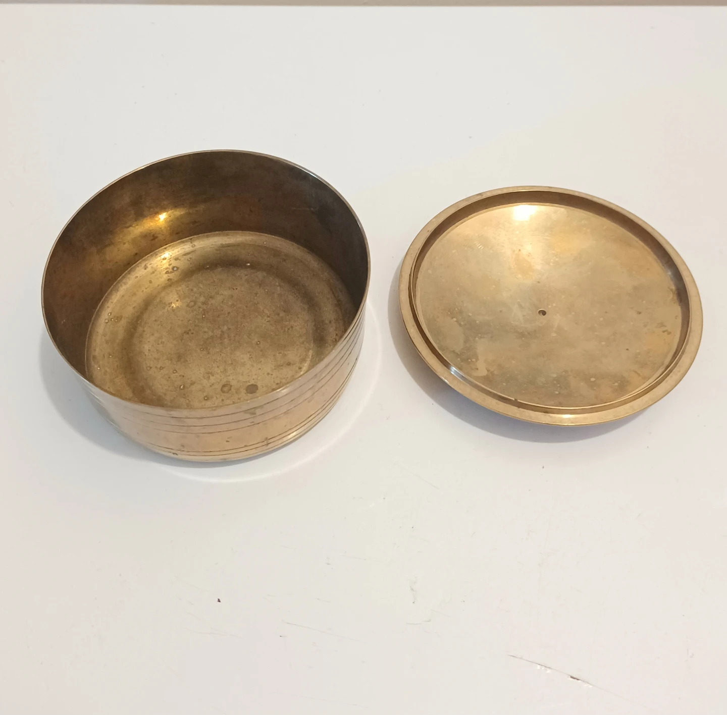 Vtg Handmade Enamel Brass Trinket Box - photo 2