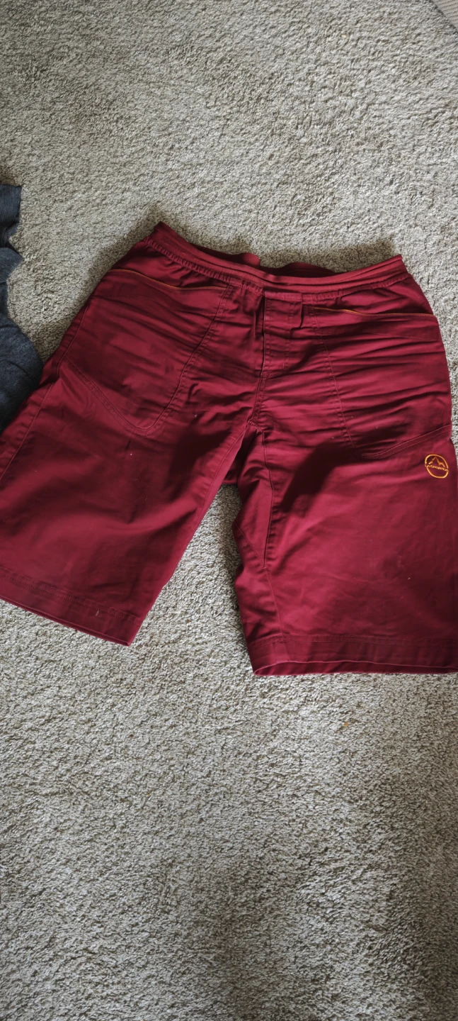 Free Clothes - photo 3
