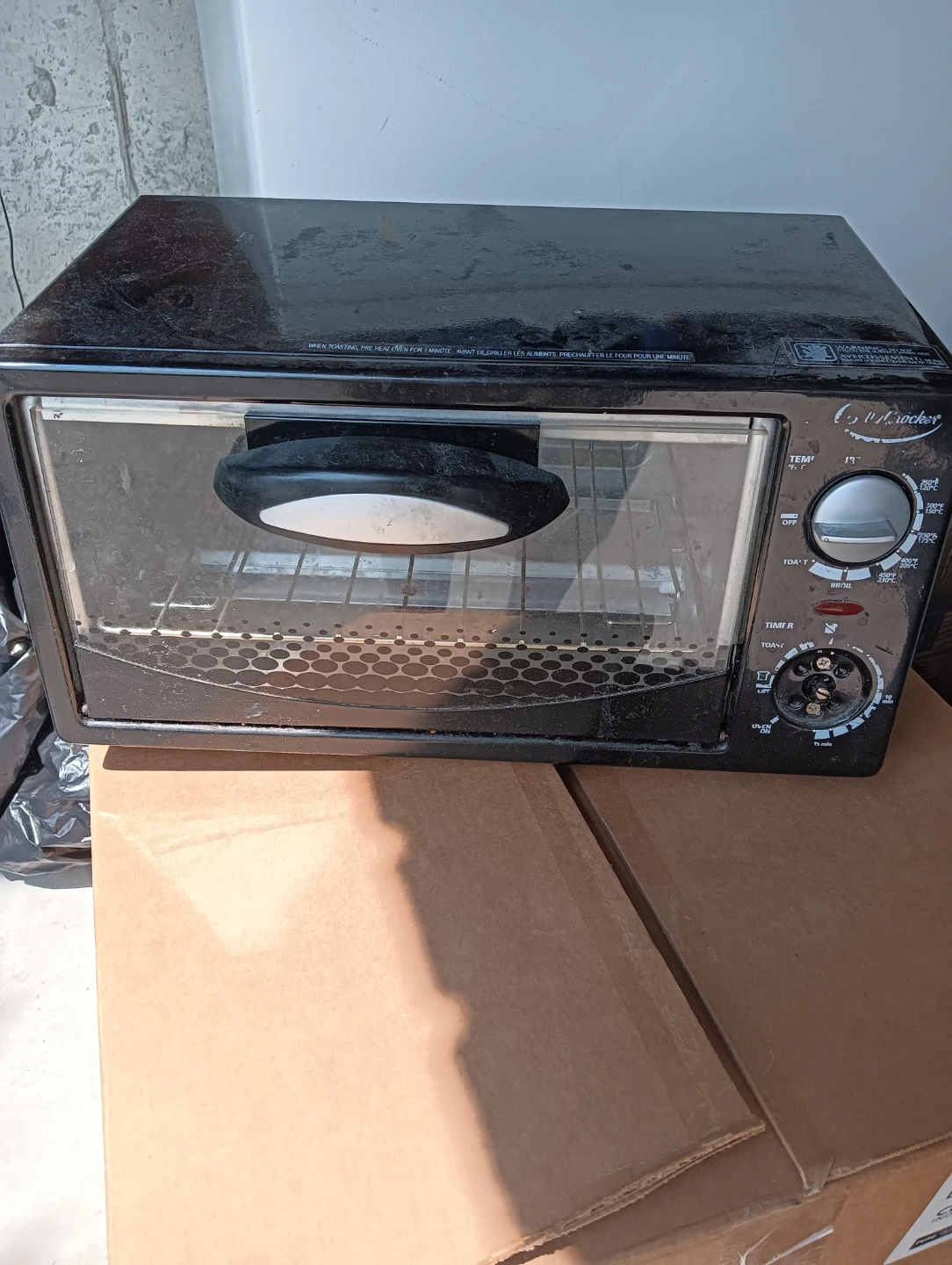 Black Countertop Oven
