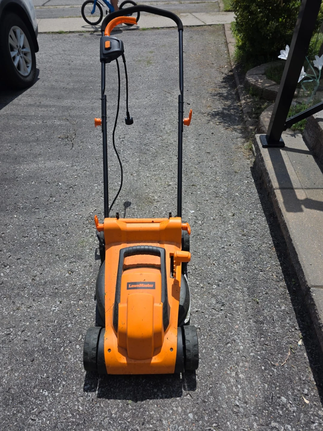 LawnMaster Electric Lawn Mower