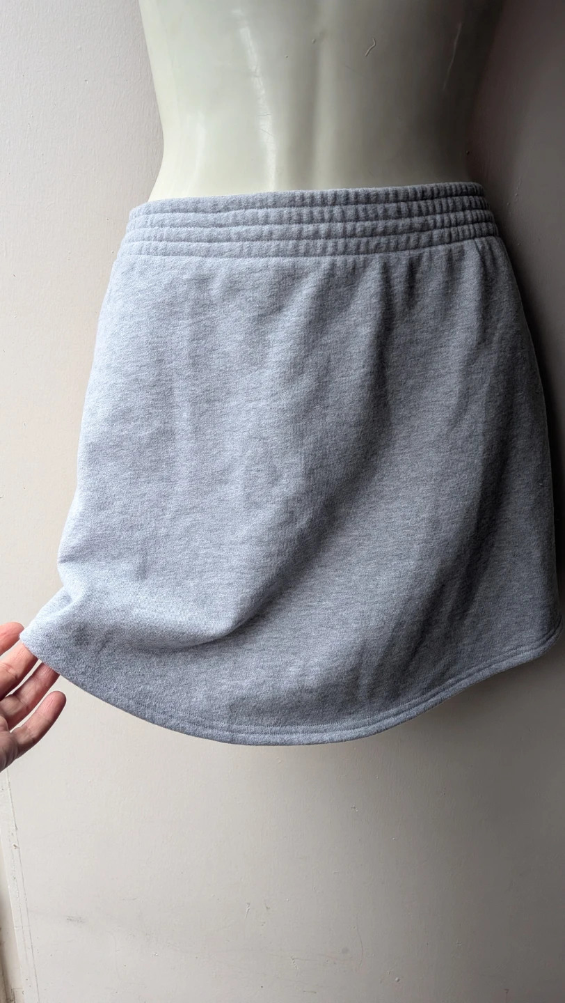 TNA Grey Sweat Skirt NWT sz Large - photo 3
