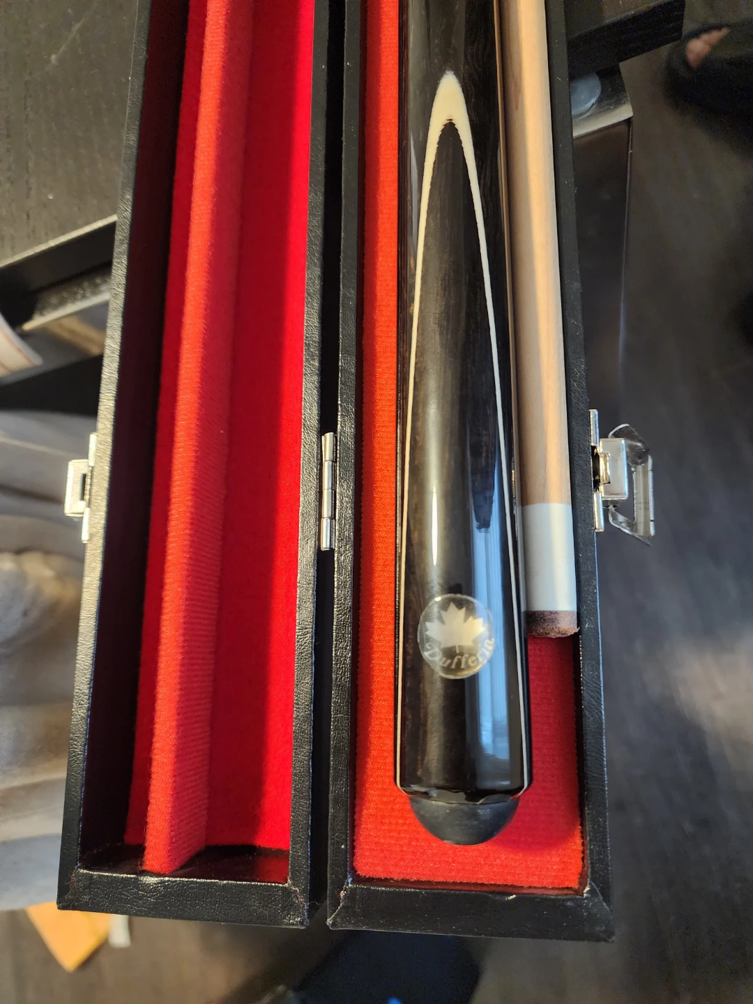 Burley Cue Stick with Case