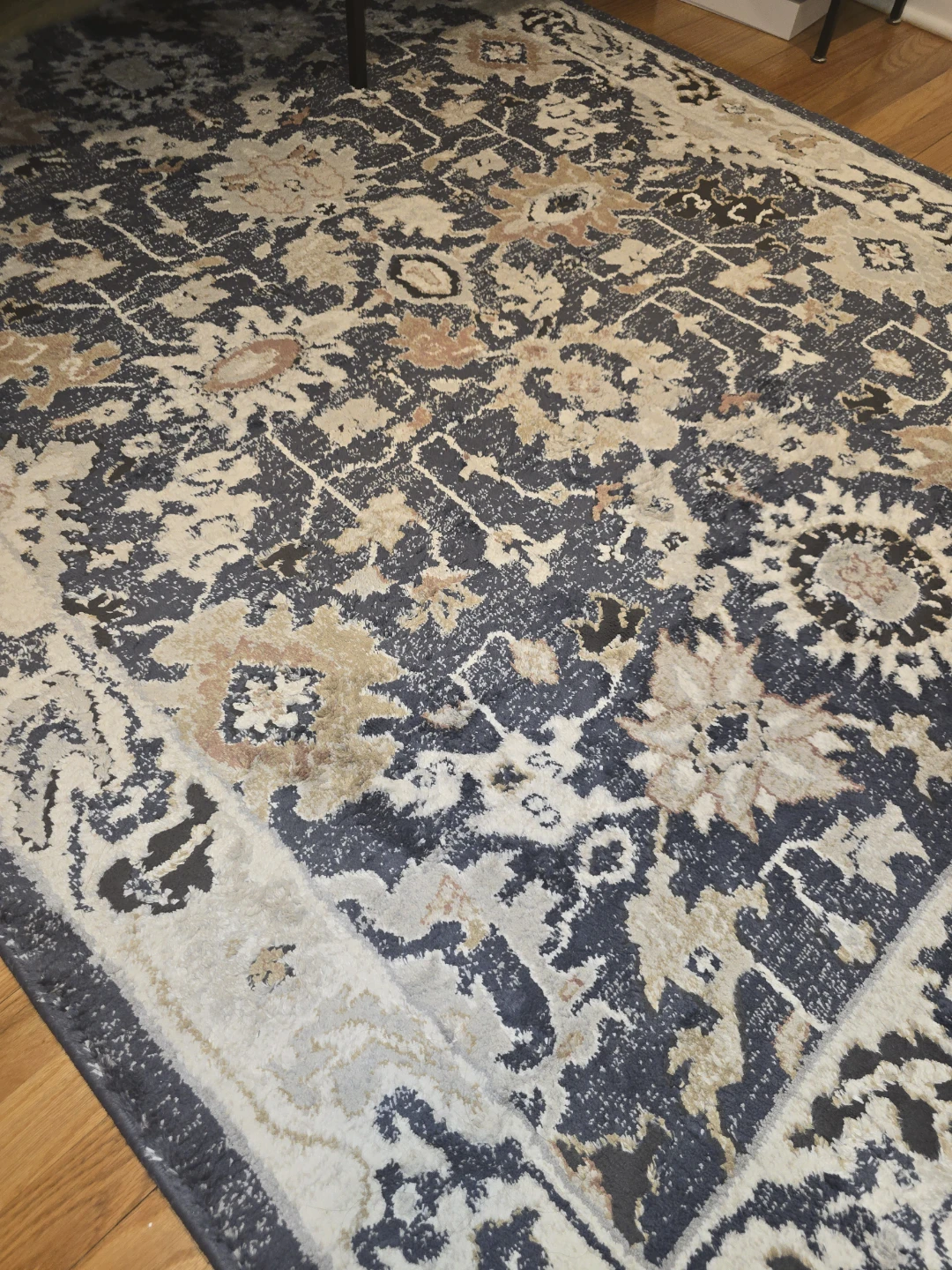 Patterned Area Rug - photo 2