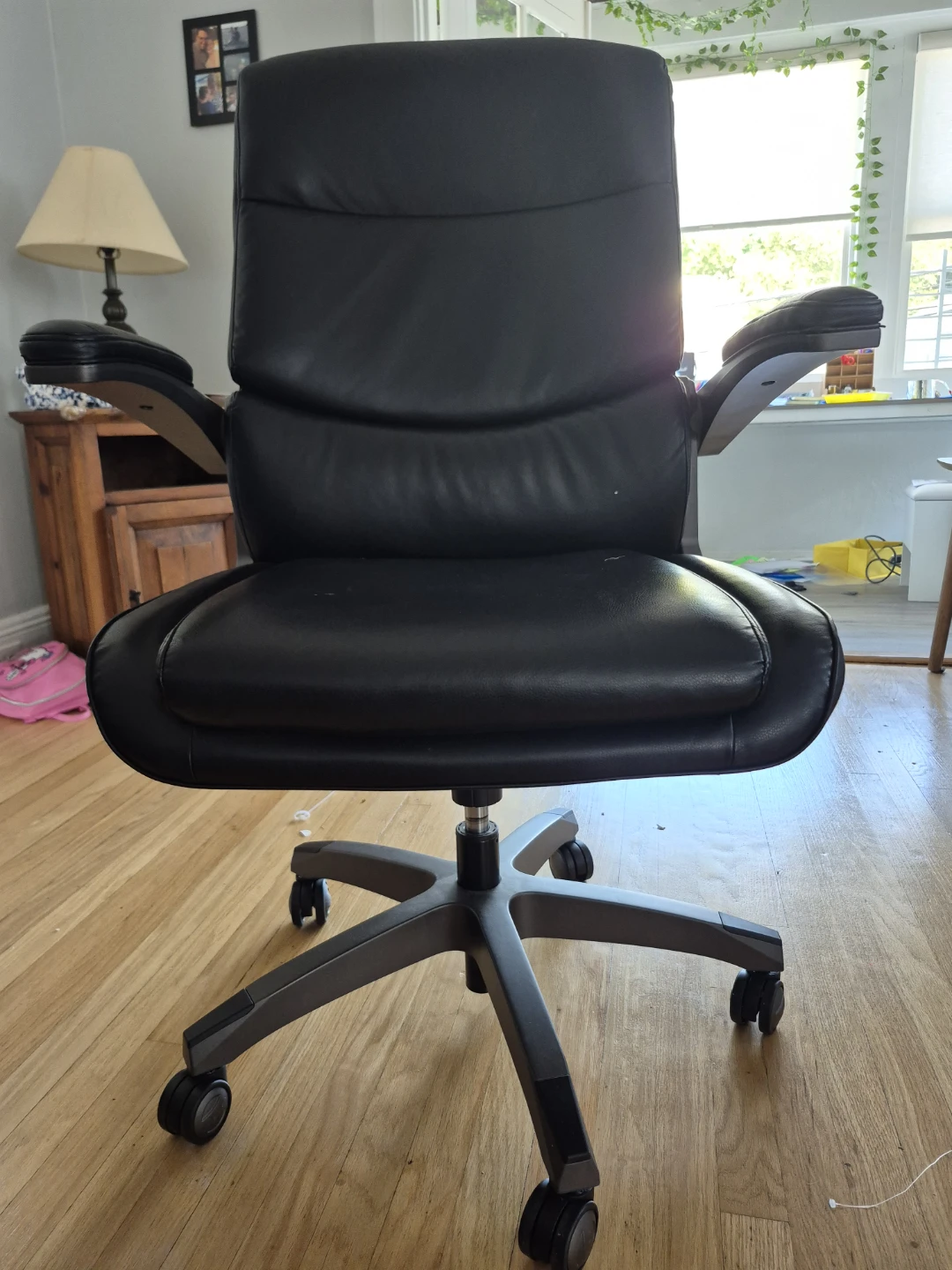 Black Leather Executive Office Chair - photo 4