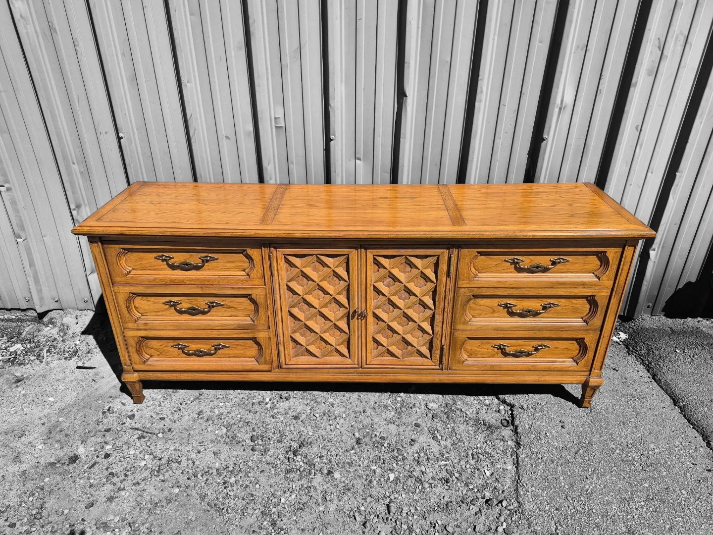 MCM (1967) Brutalist Design Solid Walnut 9 Drawer Sideboard - photo 2
