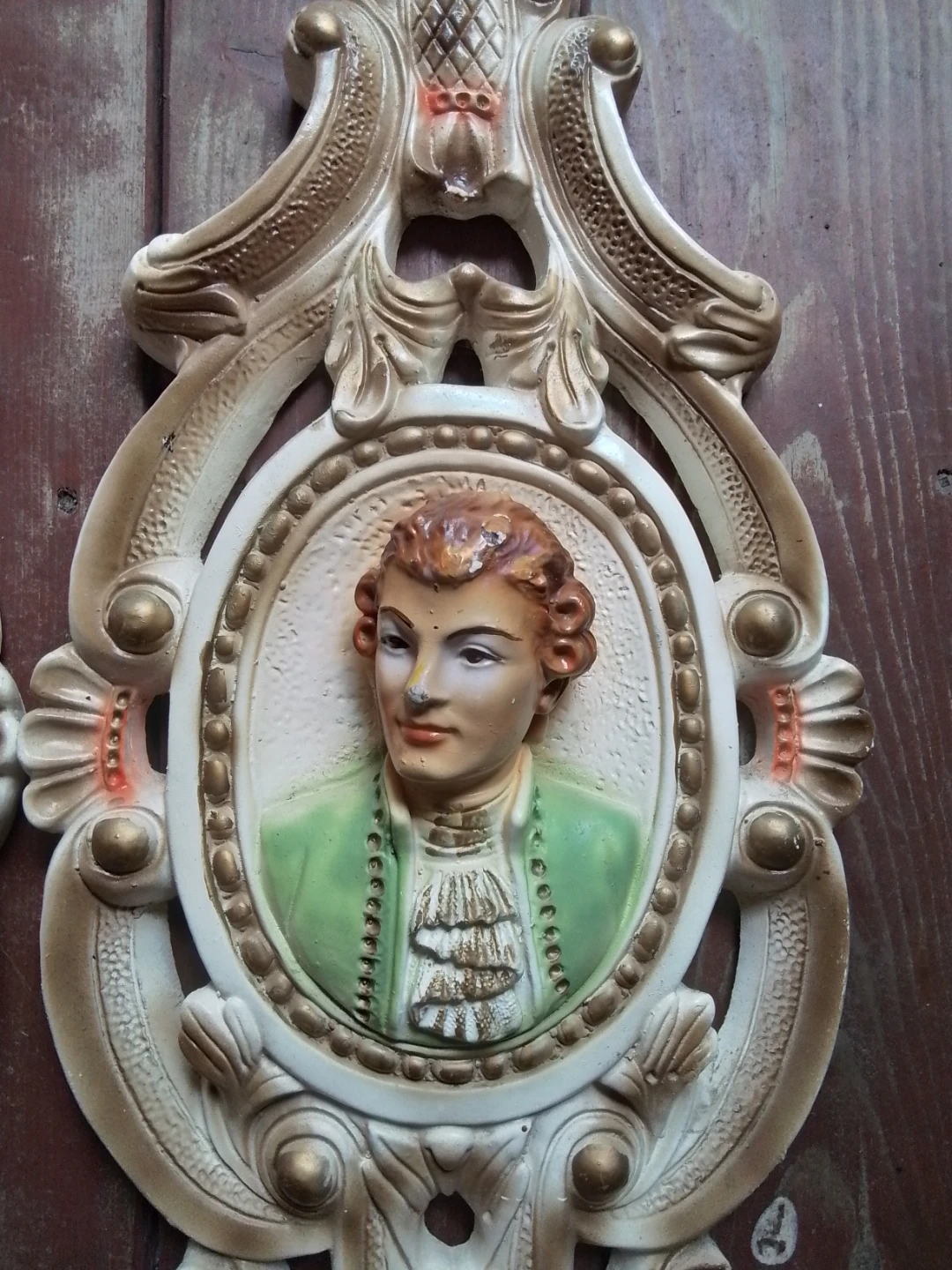 XL Vintage 1970s Hollywood Regency Chalkware Wall Plaques - photo 5