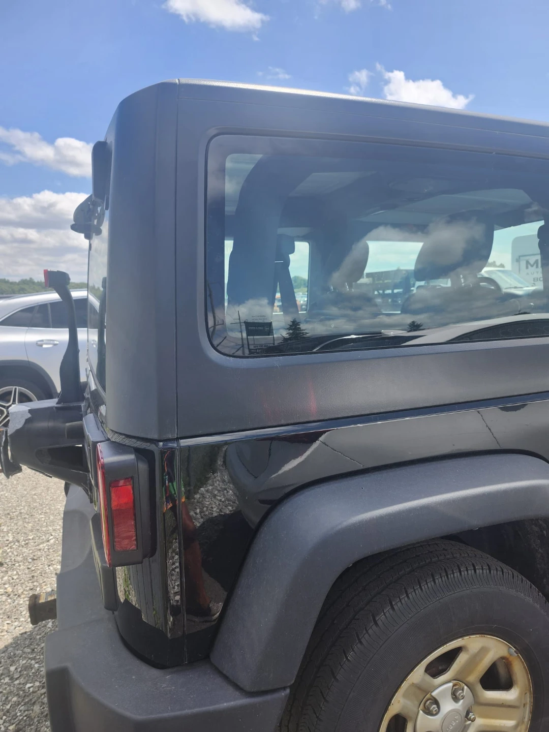 SELLING MY BLACK JEEP WRANGLER JK SPORT 2018 - photo 3