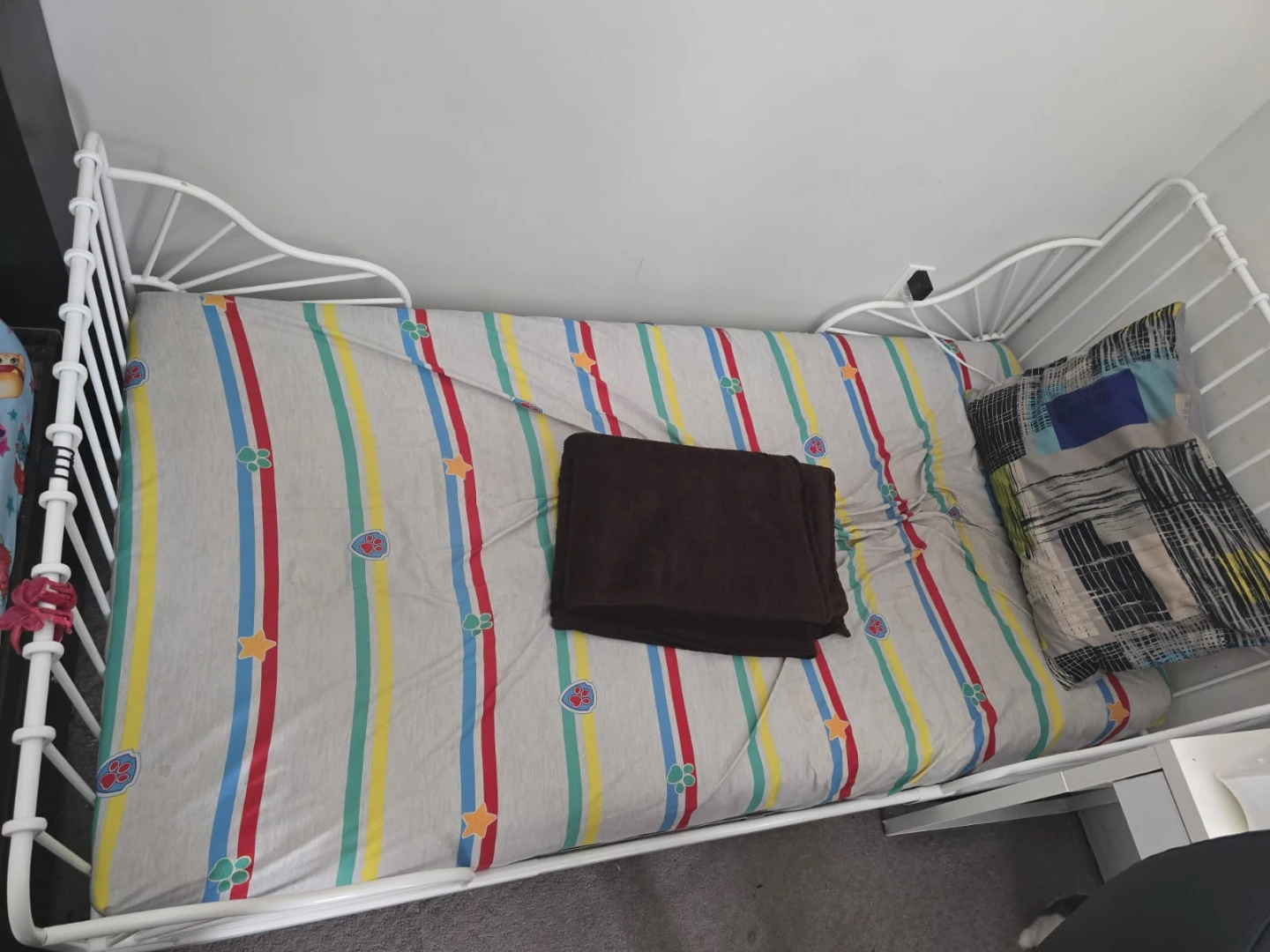 Twin extendable bed
