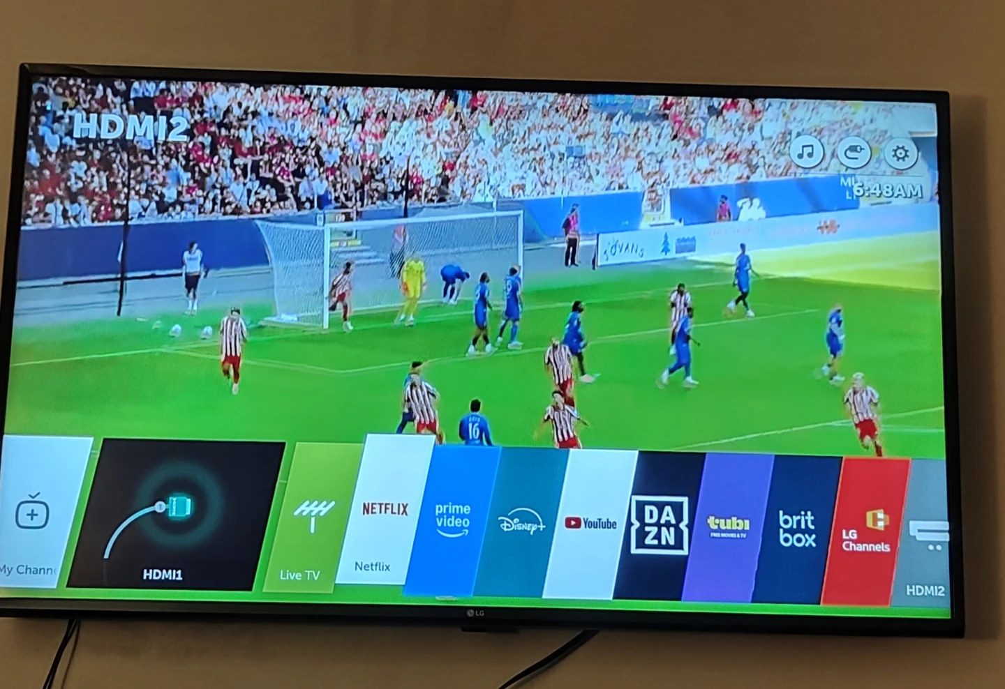 LG 49" 4K UHD Smart TV - 49UJ6300 - photo 2