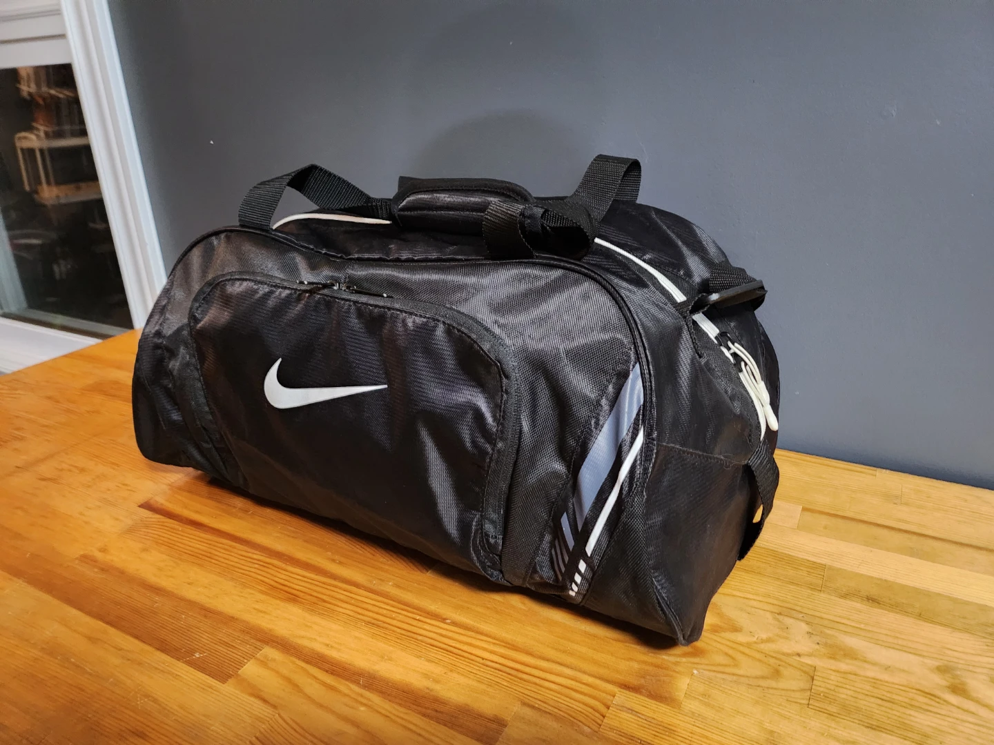 Nike Sport Over-Shoulder Carry Duffel Bag Black - photo 2