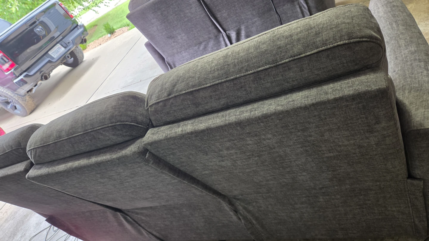 Power recliners, sofa and love seat - photo 3