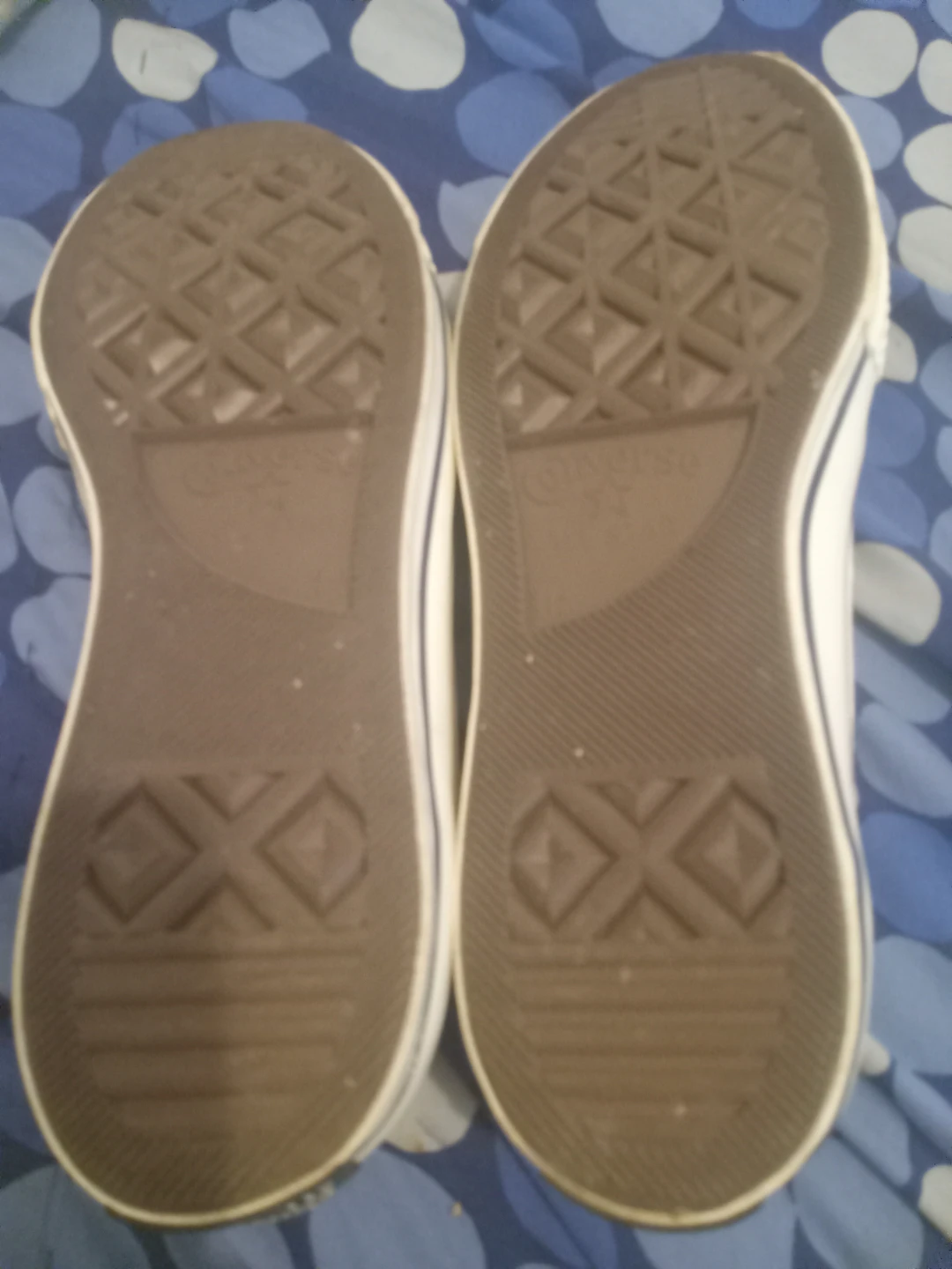 New converse for sale.  11/12.  Bridgeport - photo 2
