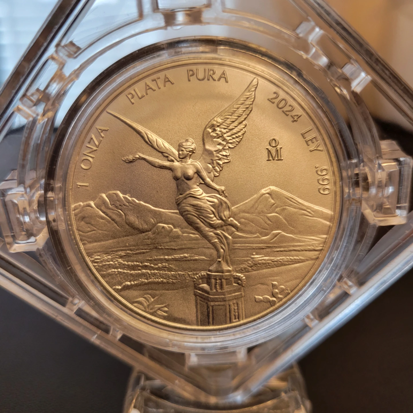 2024 1 oz Libertad Plata Pura Silver Coin - photo 3