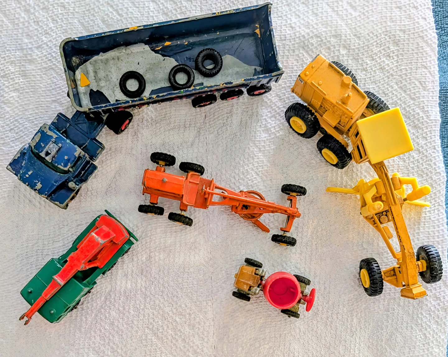 Assorted Vintage Toy Construction Vehicles