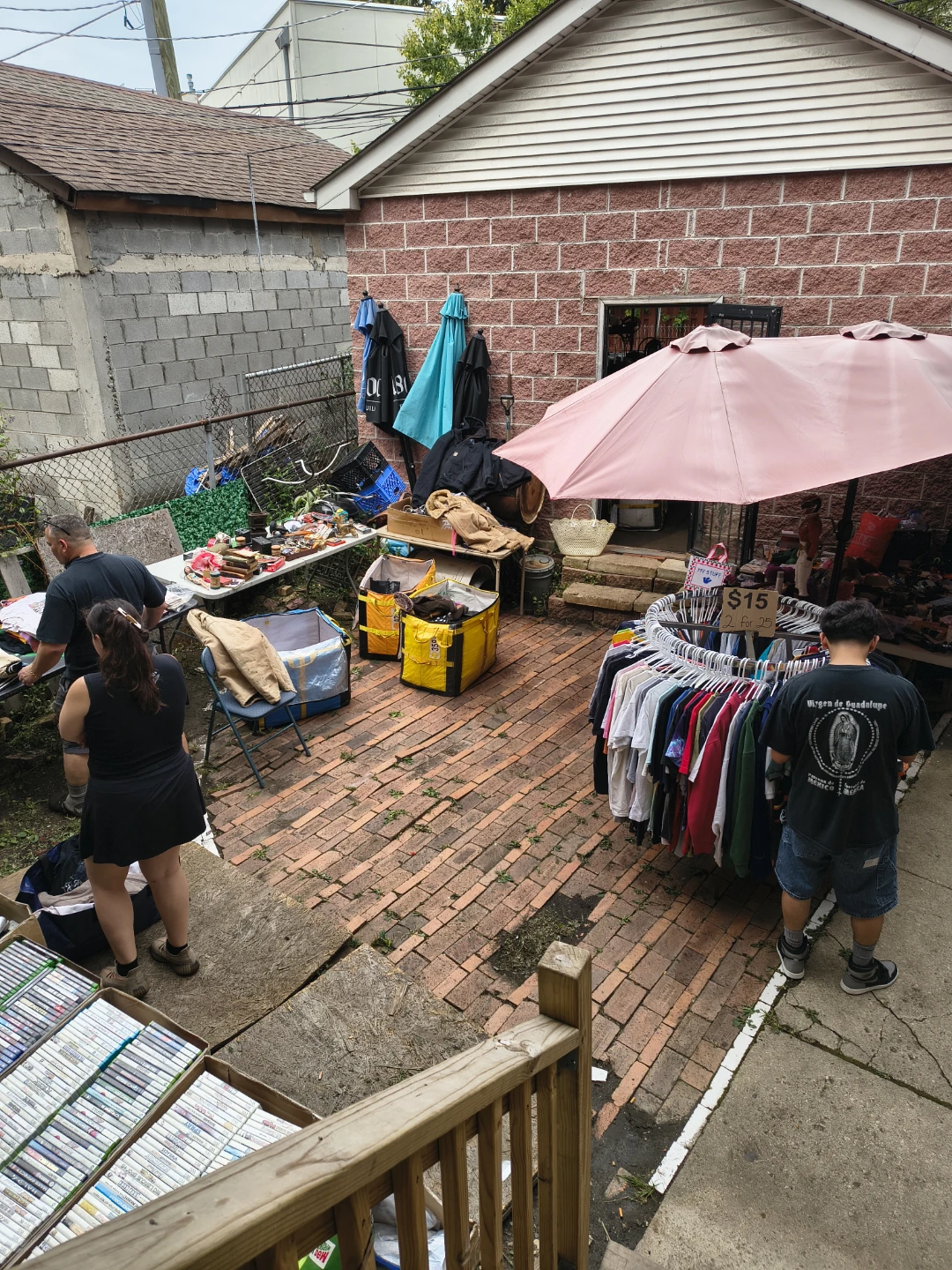 Garage sale today @ 2021 N POINT St 1pm Til 7pm August 29