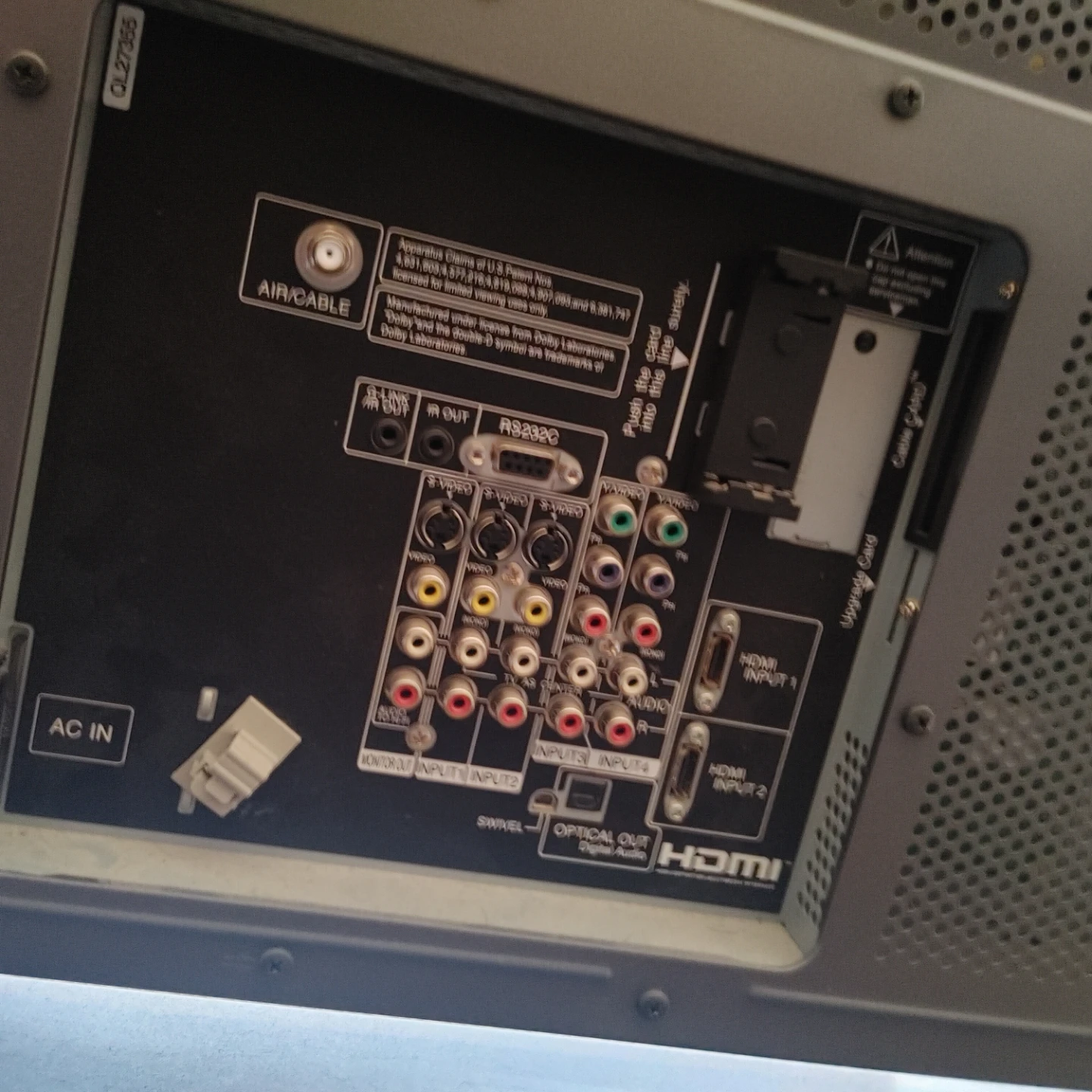 Hitachi Ultravision 55in Television with Remote and Power Cable - photo 4