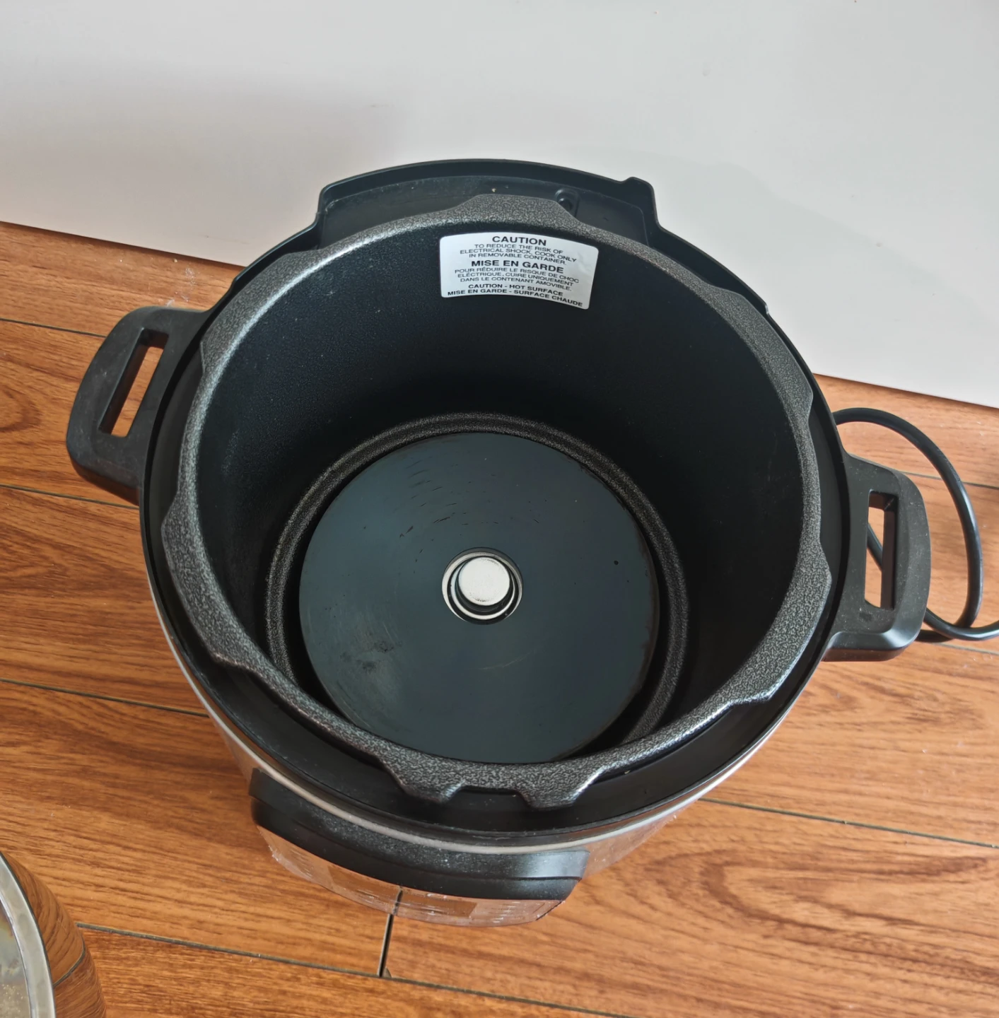 Instant Pot DUO 6 Quart Electric Pressure Cooker - photo 4