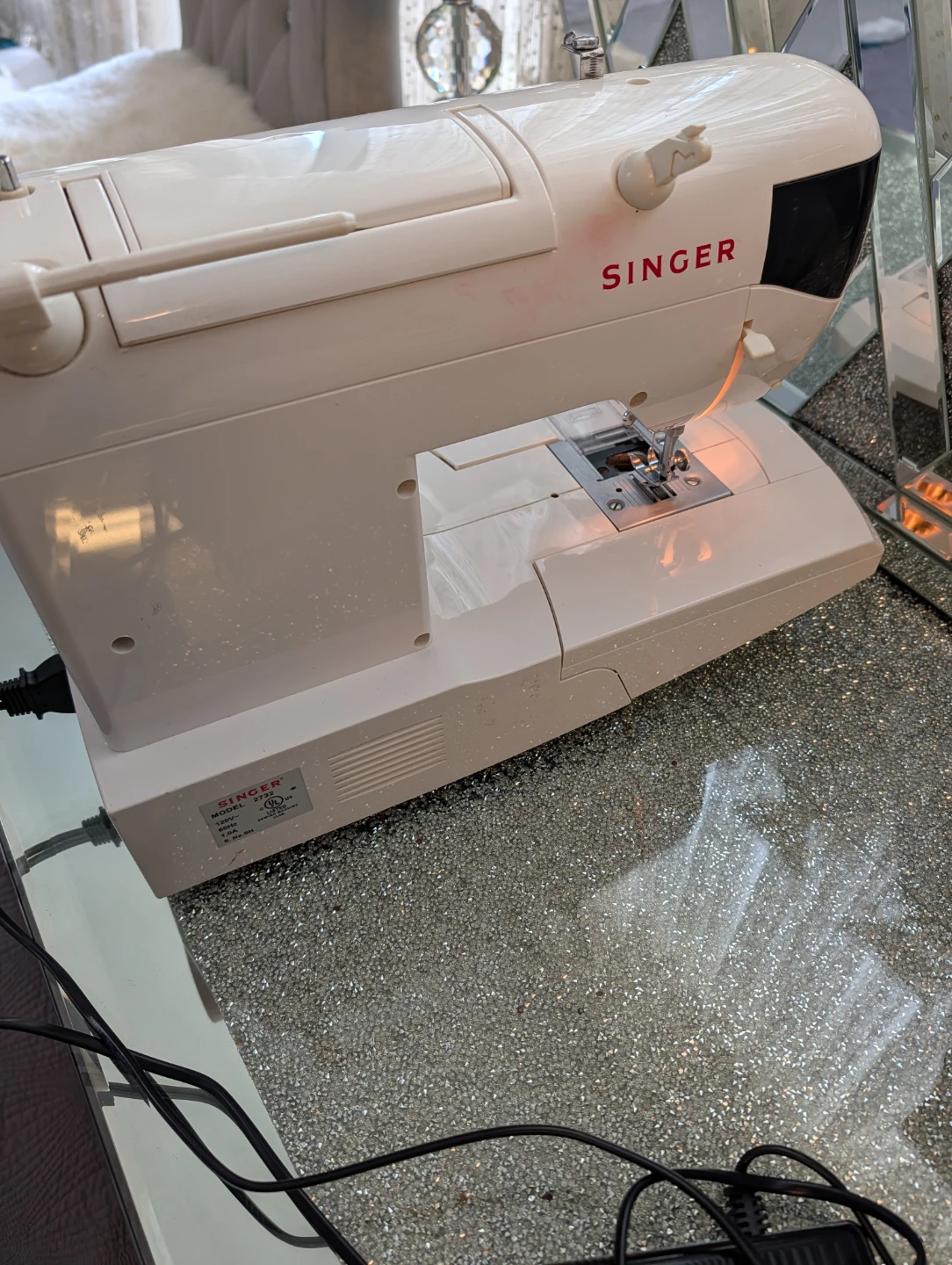 Singer seewing machine - photo 3