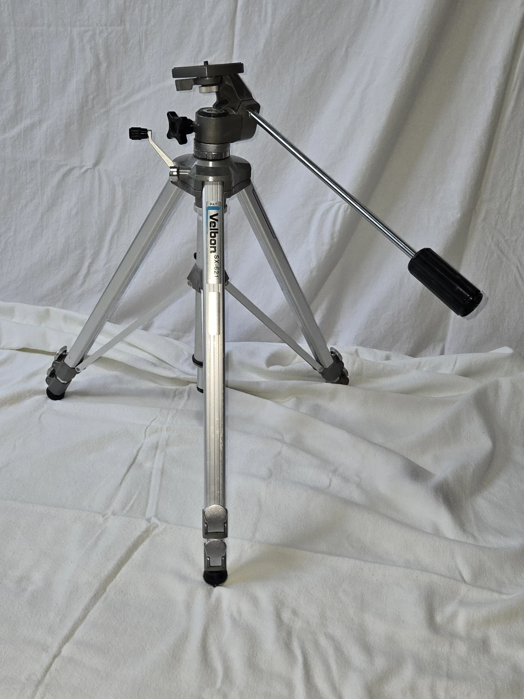 Vintage Velbon SX-621 Tripod