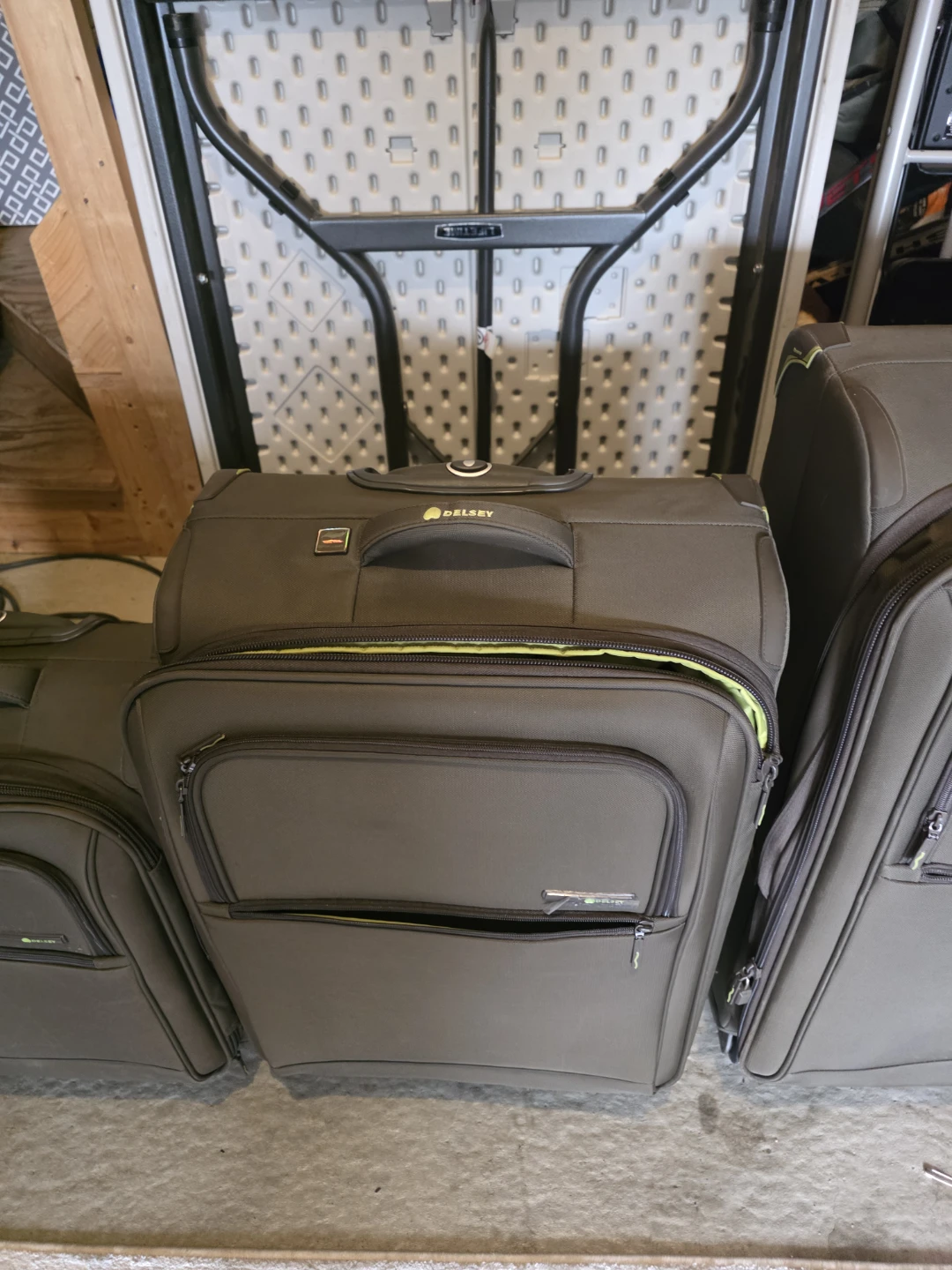 Delsey Luggage Set - photo 3