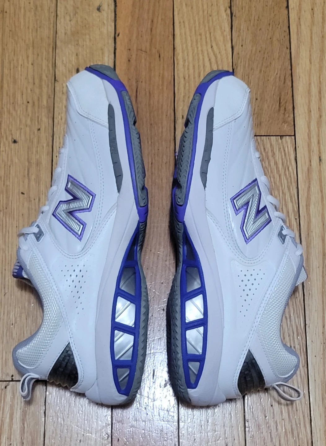 New Balance 806 Tennis Shoes White/Purple Size 10.5