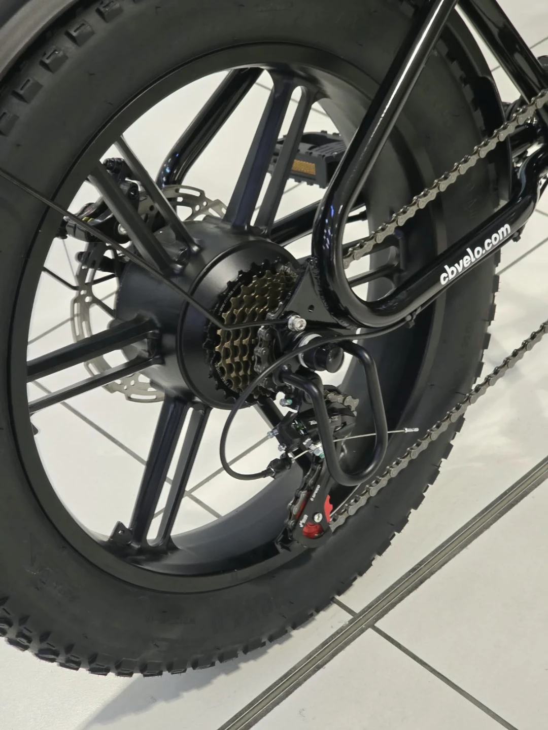 CYBERVELO Fat Tire Electric Bike EK11 - photo 4