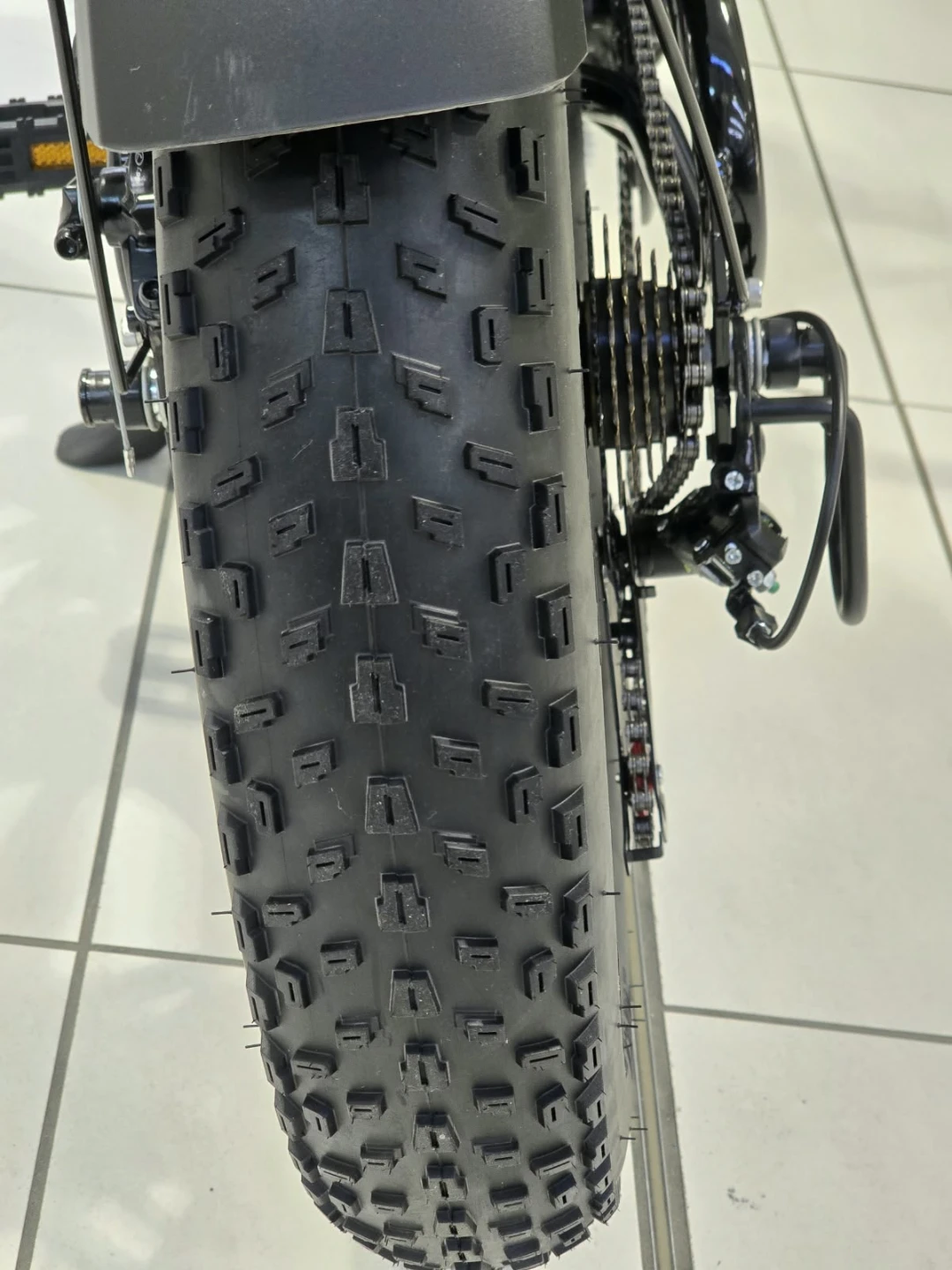 CYBERVELO Fat Tire Electric Bike EK11 - photo 5