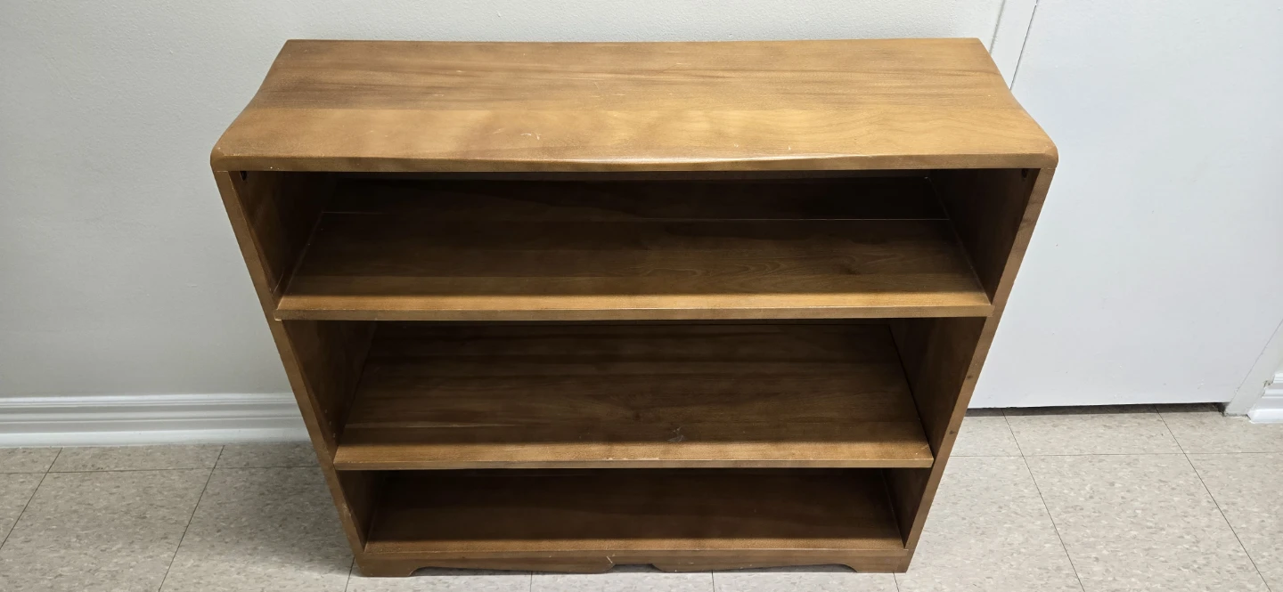 Wooden Bookshelf - photo 3