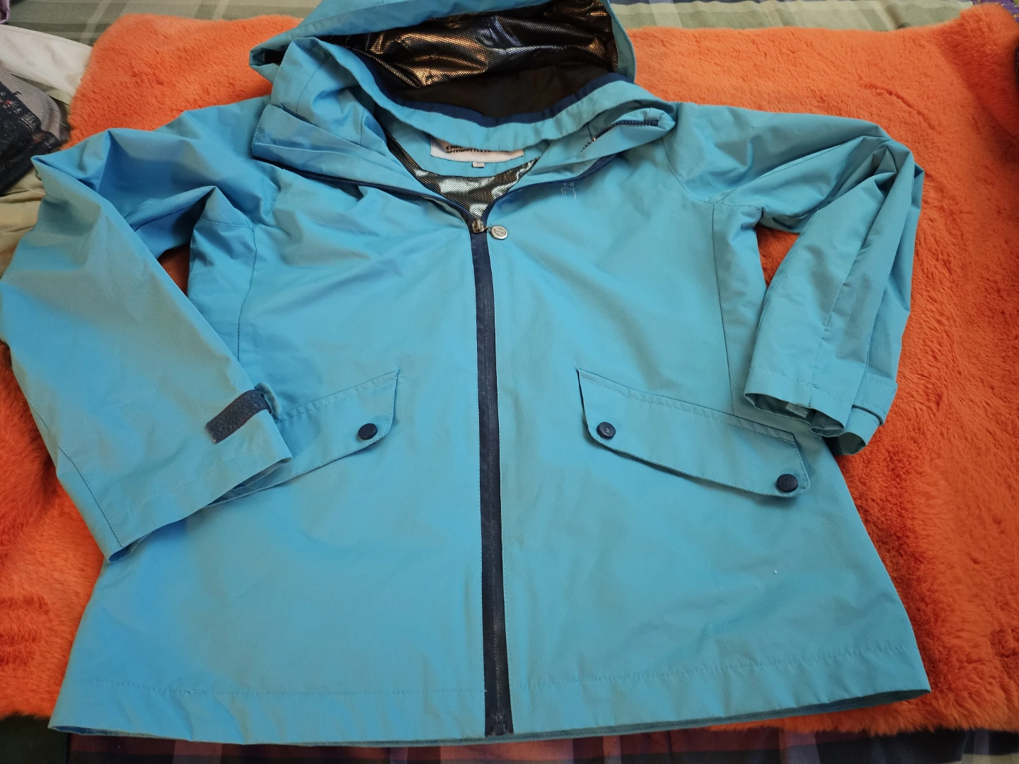 Size M, Emperor Penguin Jacket and sweater