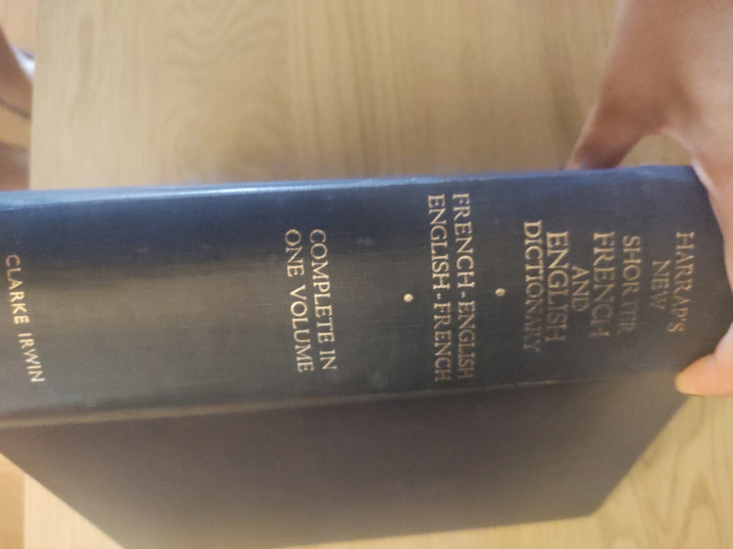 Harrap's New Shorter French and English Dictionary