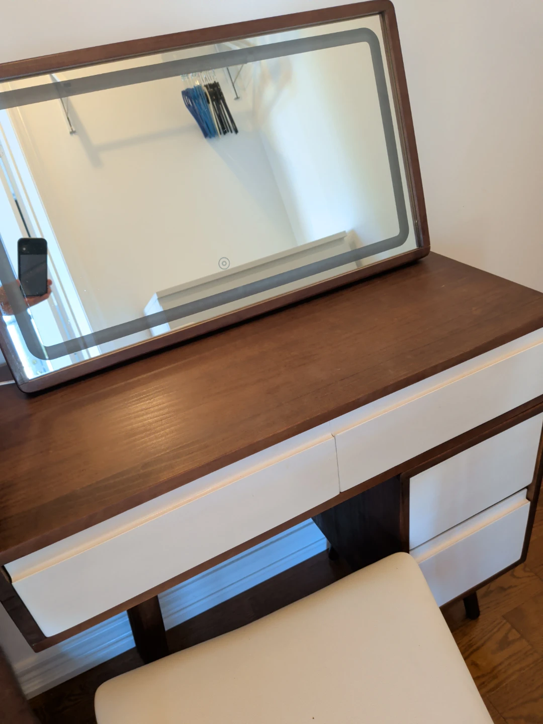Make up chair, desk and LED light mirror - photo 3