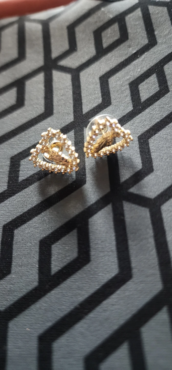 Heart Shaped St. Jude gold plated Earrings - photo 4