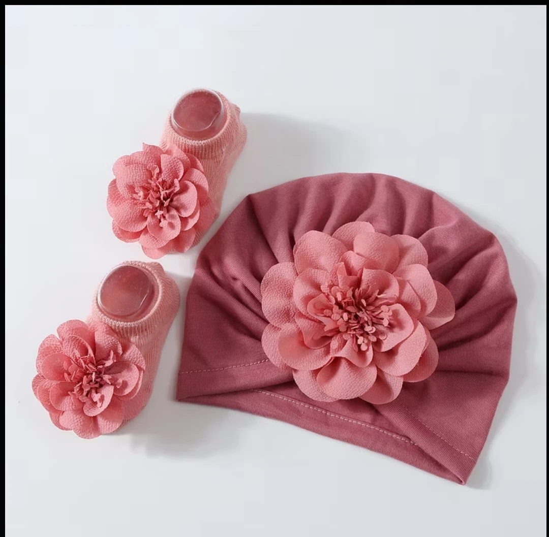 Baby Turban Hat and Socks Set - photo 2