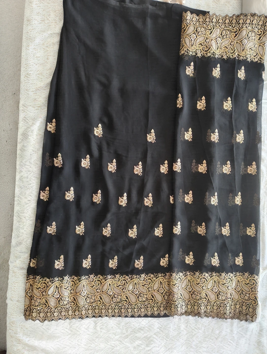 Brand New never worn Ready to wear Black Embroidered Blouse - photo 3