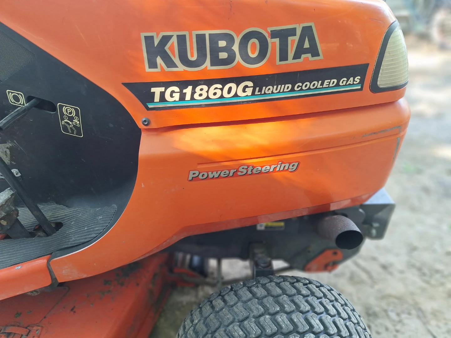 Kubota TG1860G Lawn Tractor