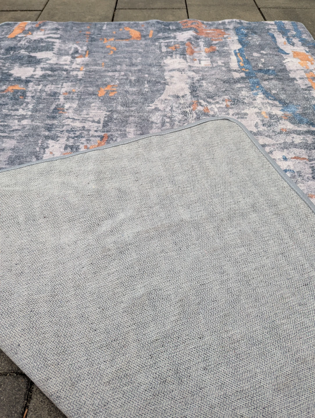 Abstract Design Area Rug that is anti-slip x2 - photo 3