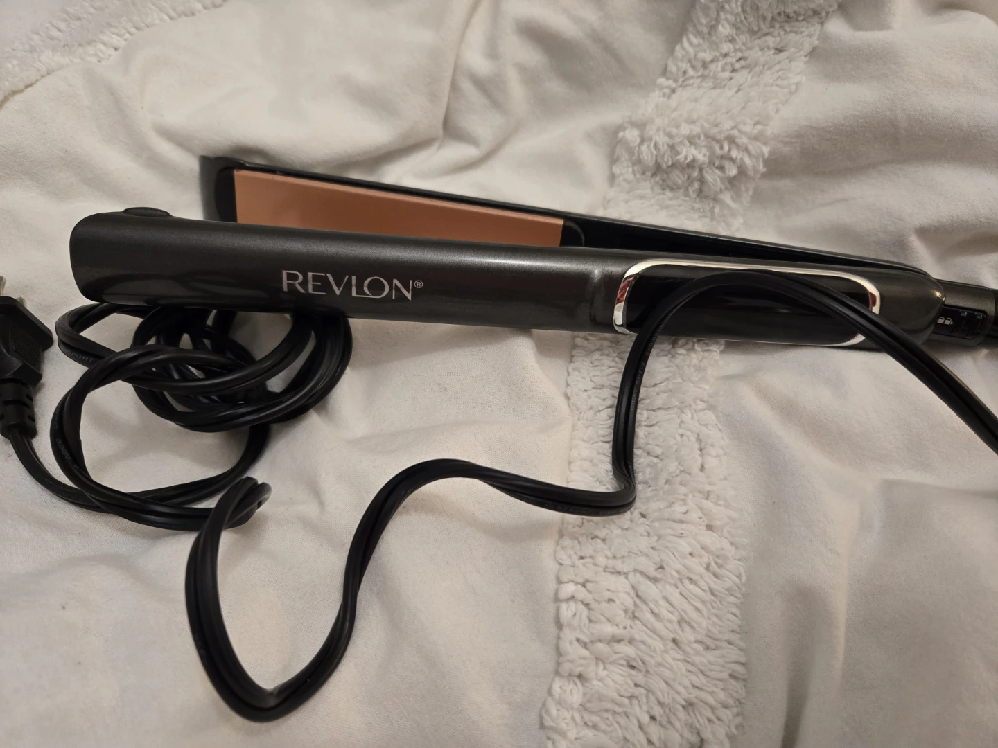 Revlon Hair Straightener